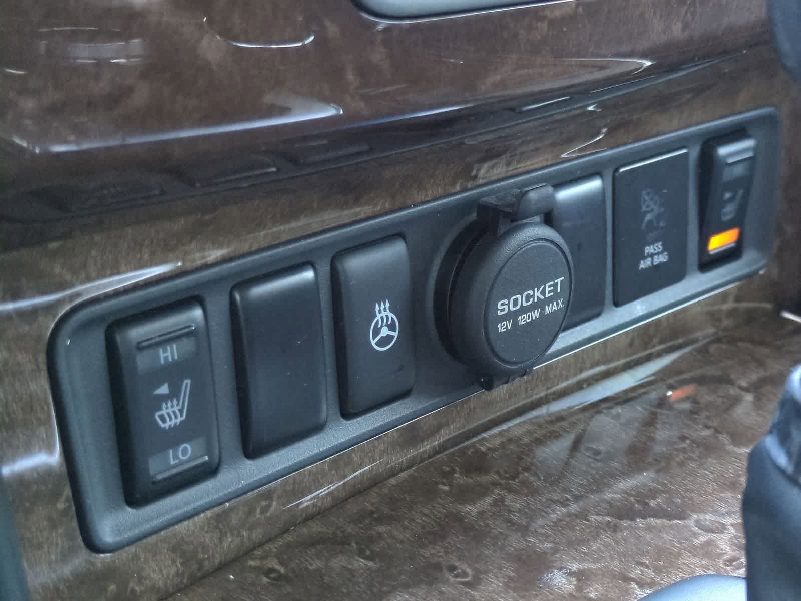 Thumbnail: 2016 INFINITI QX80 - 33