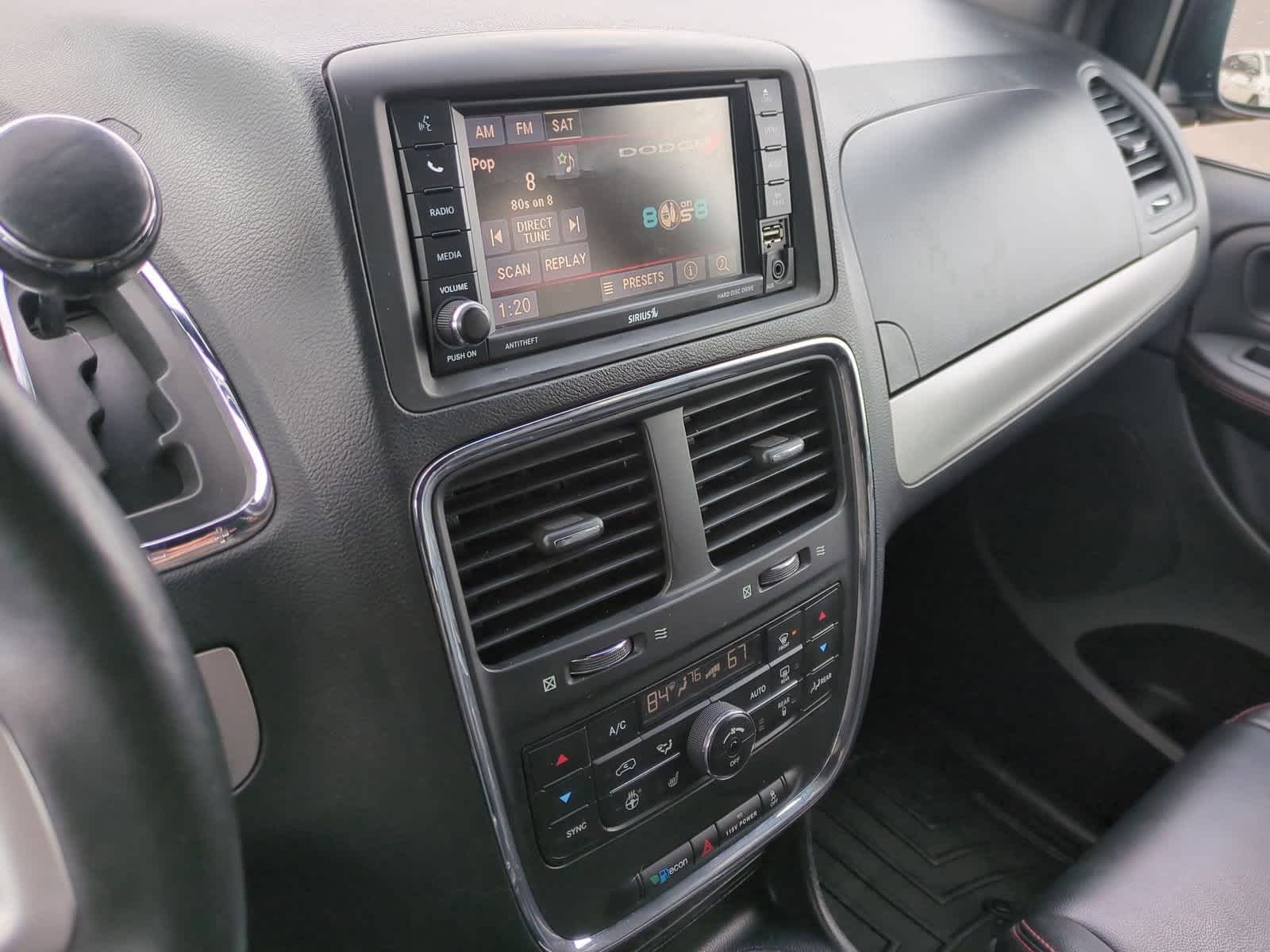 Thumbnail: 2017 Dodge Grand Caravan - 28