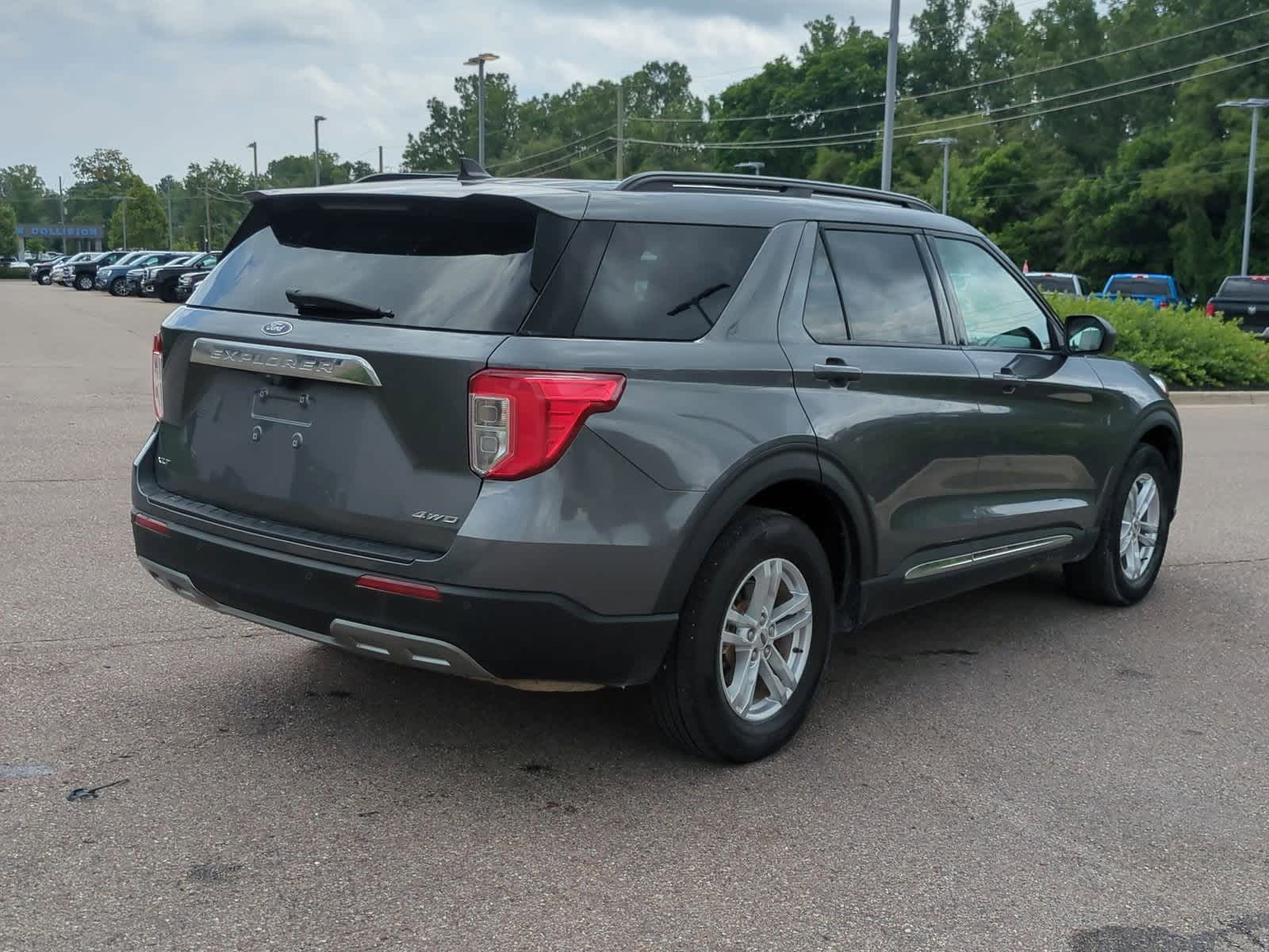 Thumbnail: 2022 Ford Explorer - 8