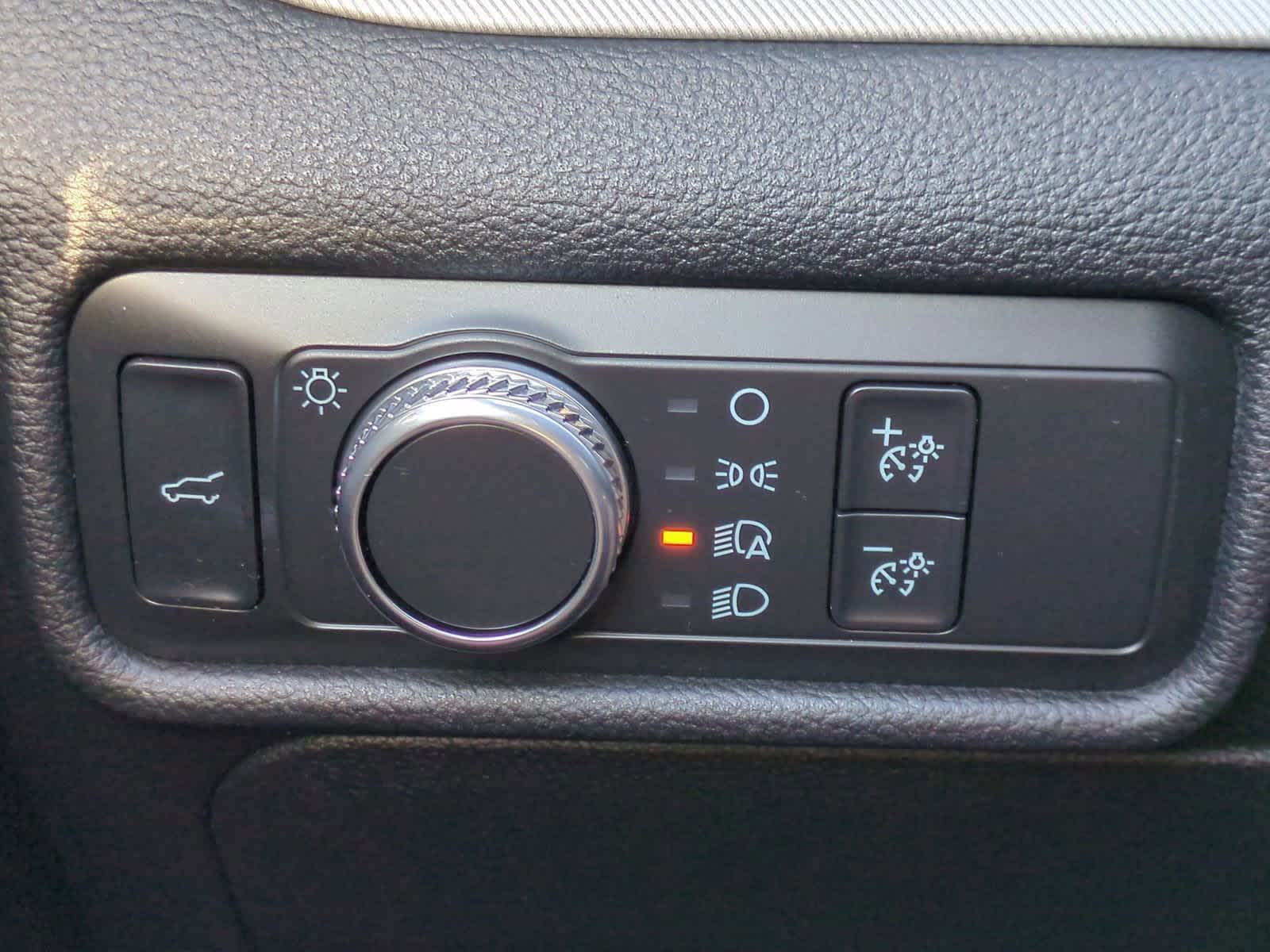 Thumbnail: 2020 Ford Explorer - 29