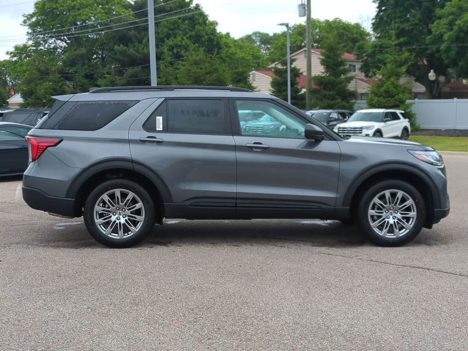 Thumbnail: 2026 Ford Explorer - 9