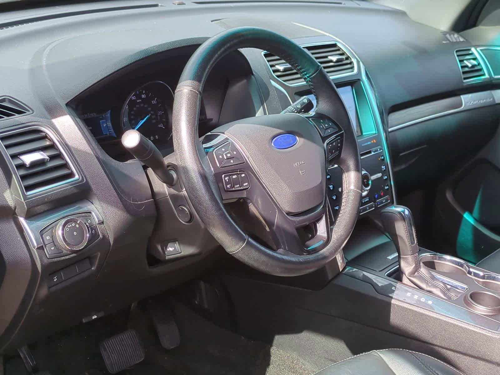 Thumbnail: 2017 Ford Explorer - 10