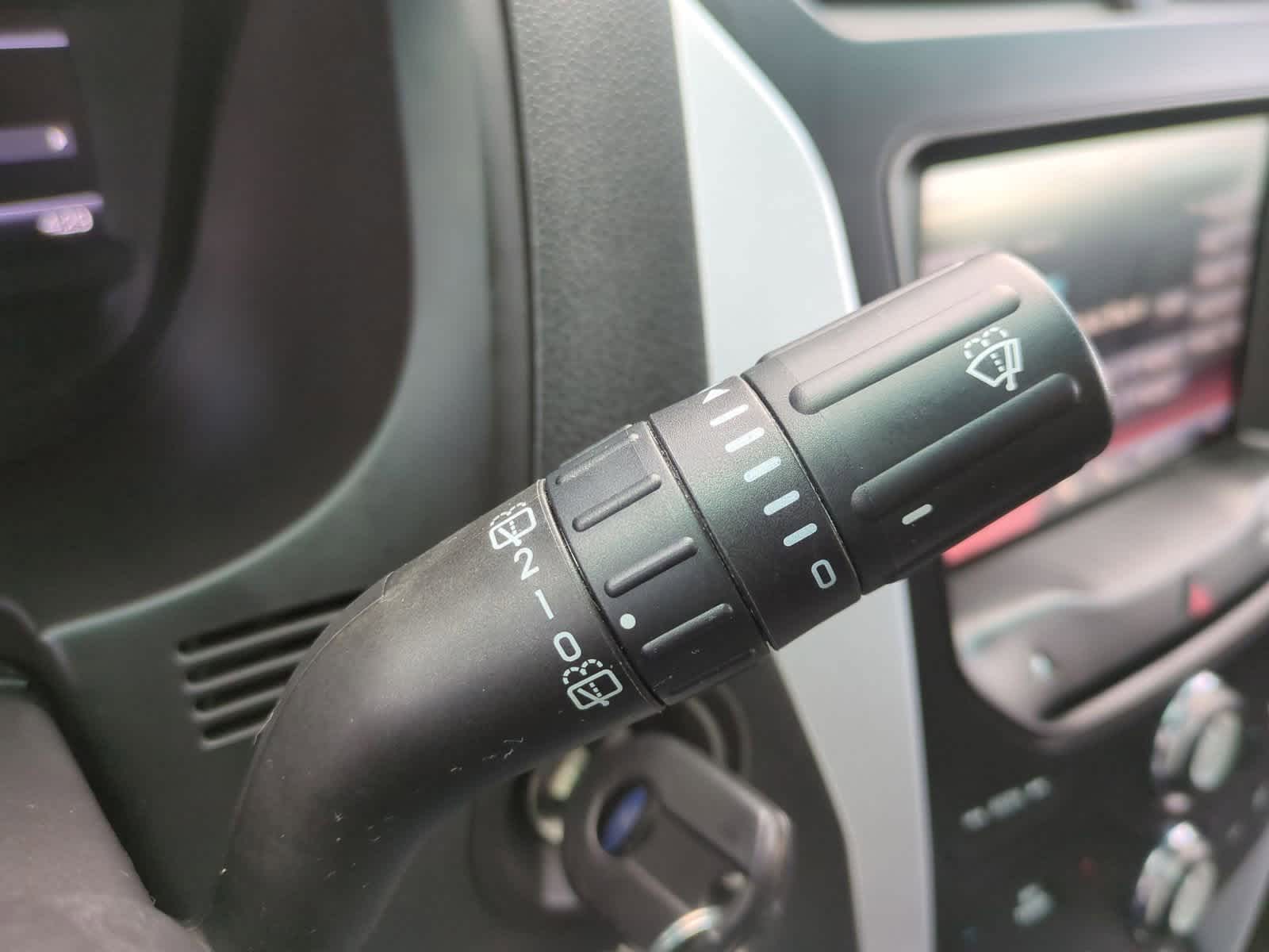 Thumbnail: 2015 Ford Explorer - 29