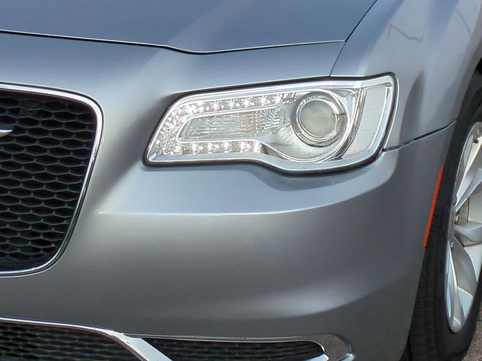 Thumbnail: 2015 Chrysler 300 - 11