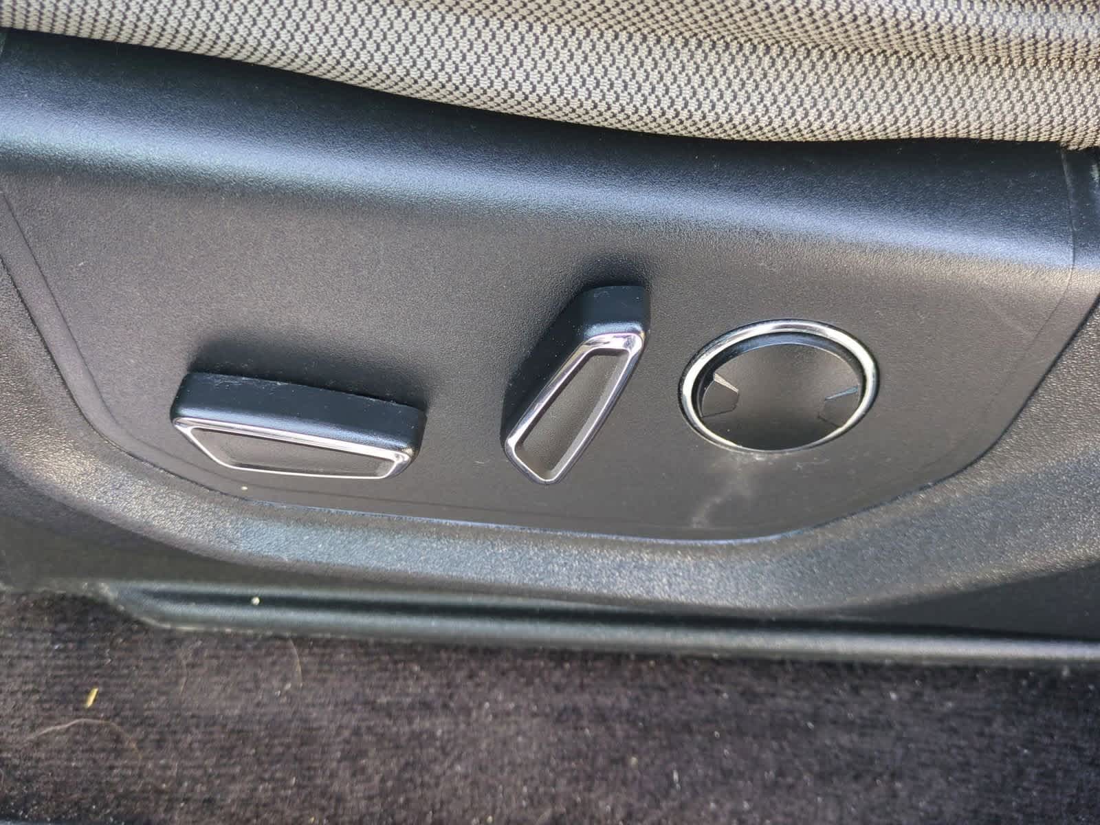 Thumbnail: 2016 Ford F-150 - 16