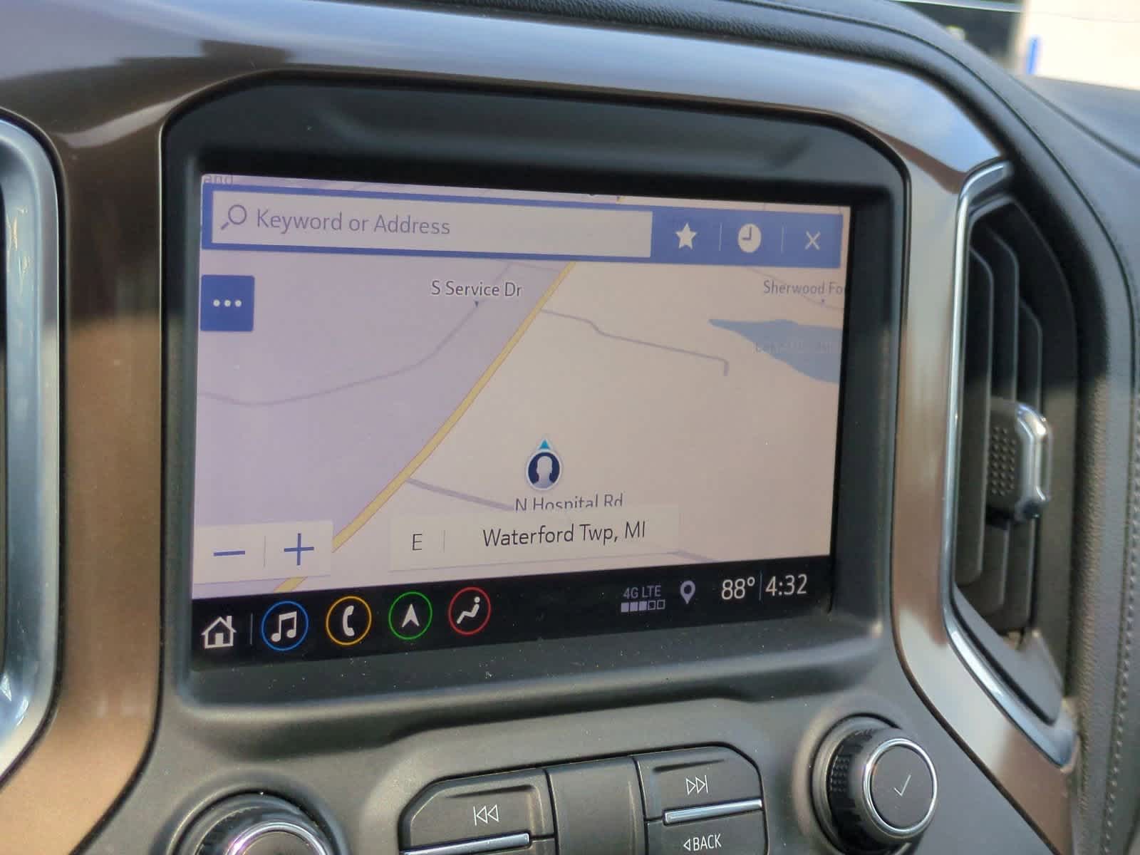 Thumbnail: 2019 Chevrolet Silverado 1500 - 30