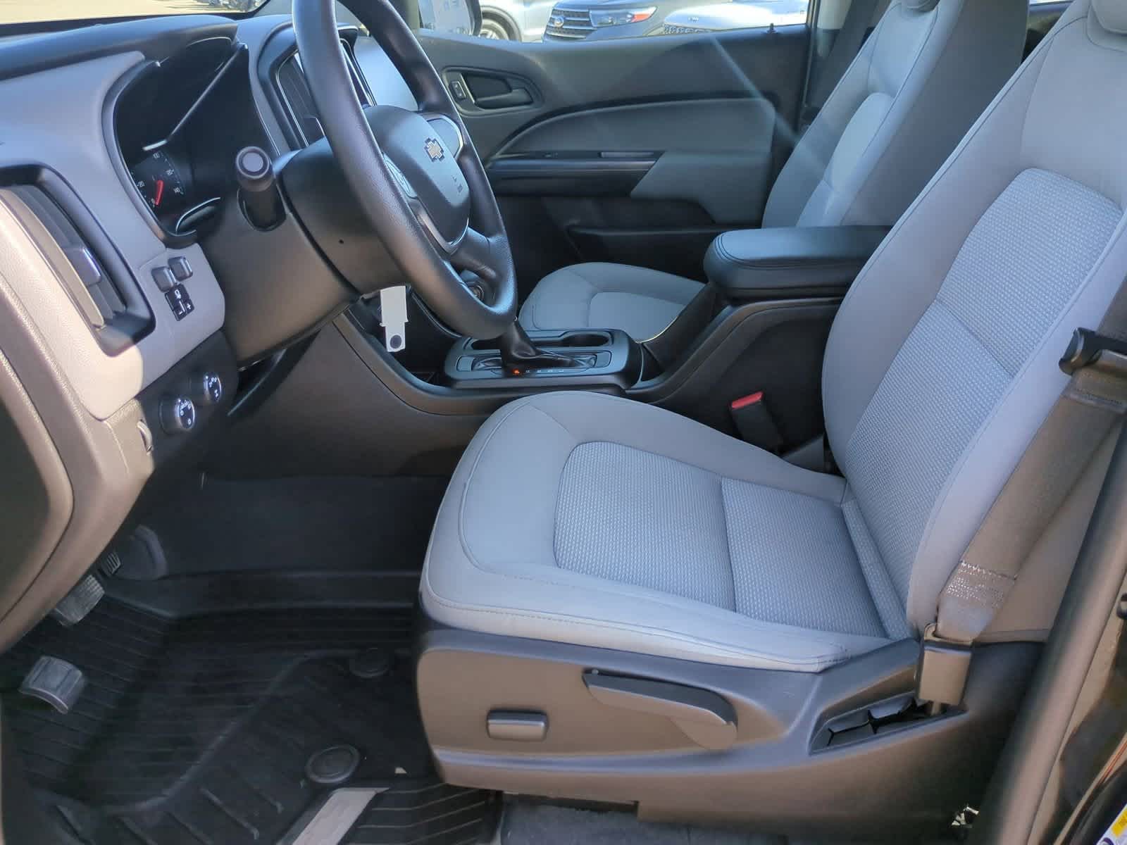Thumbnail: 2021 Chevrolet Colorado - 16
