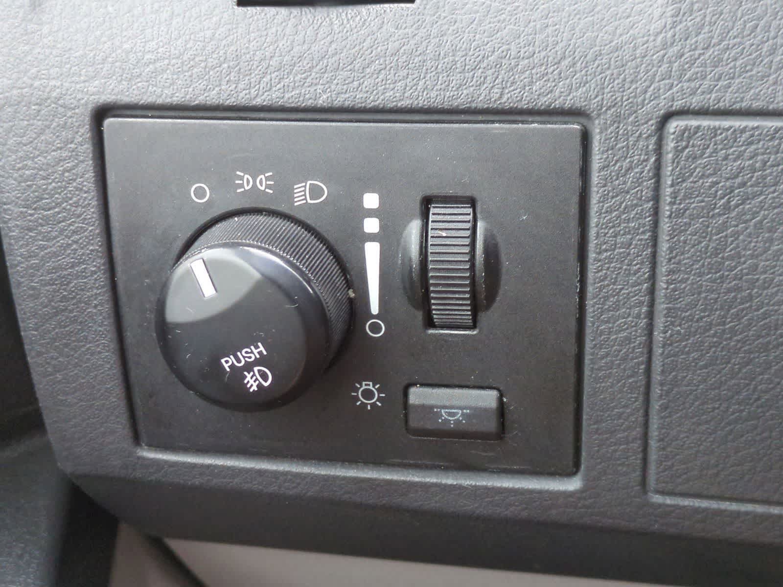 Thumbnail: 2008 Dodge Grand Caravan - 24