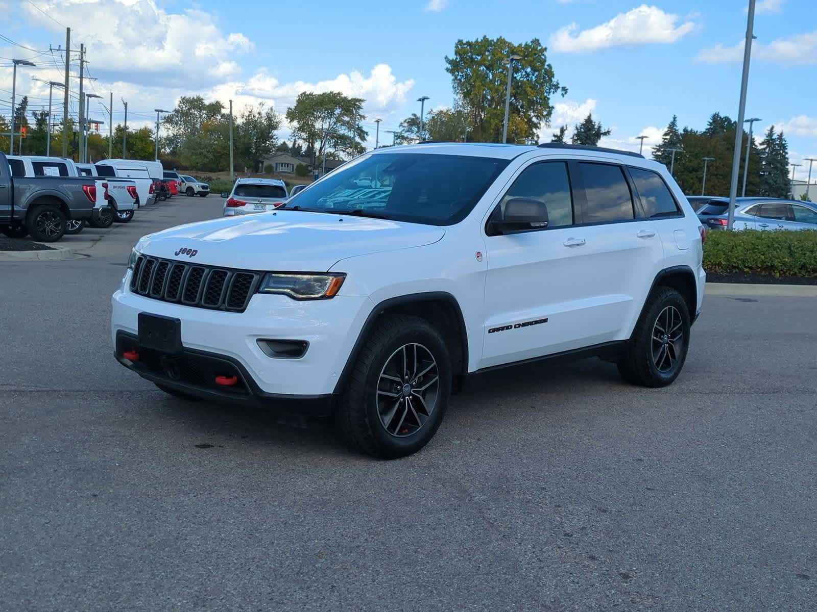 Thumbnail: 2017 Jeep Grand Cherokee - 4