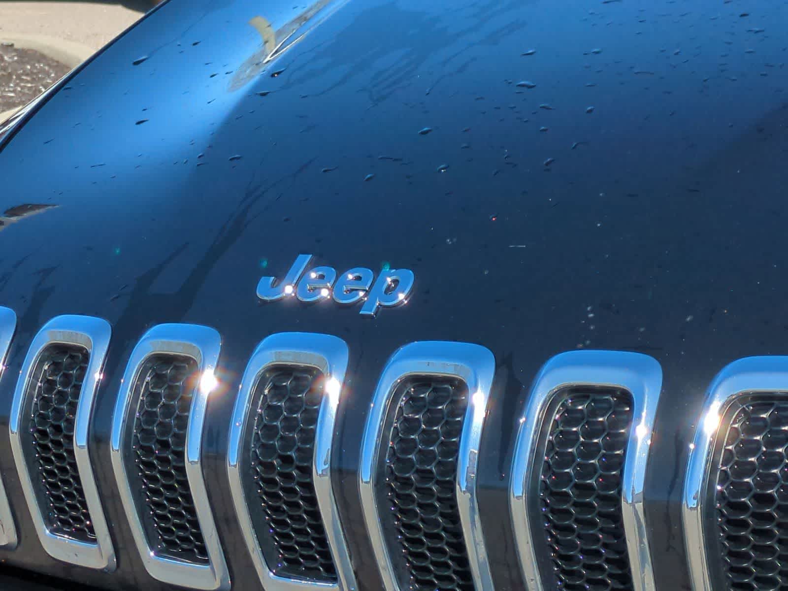 Thumbnail: 2016 Jeep Cherokee - 12
