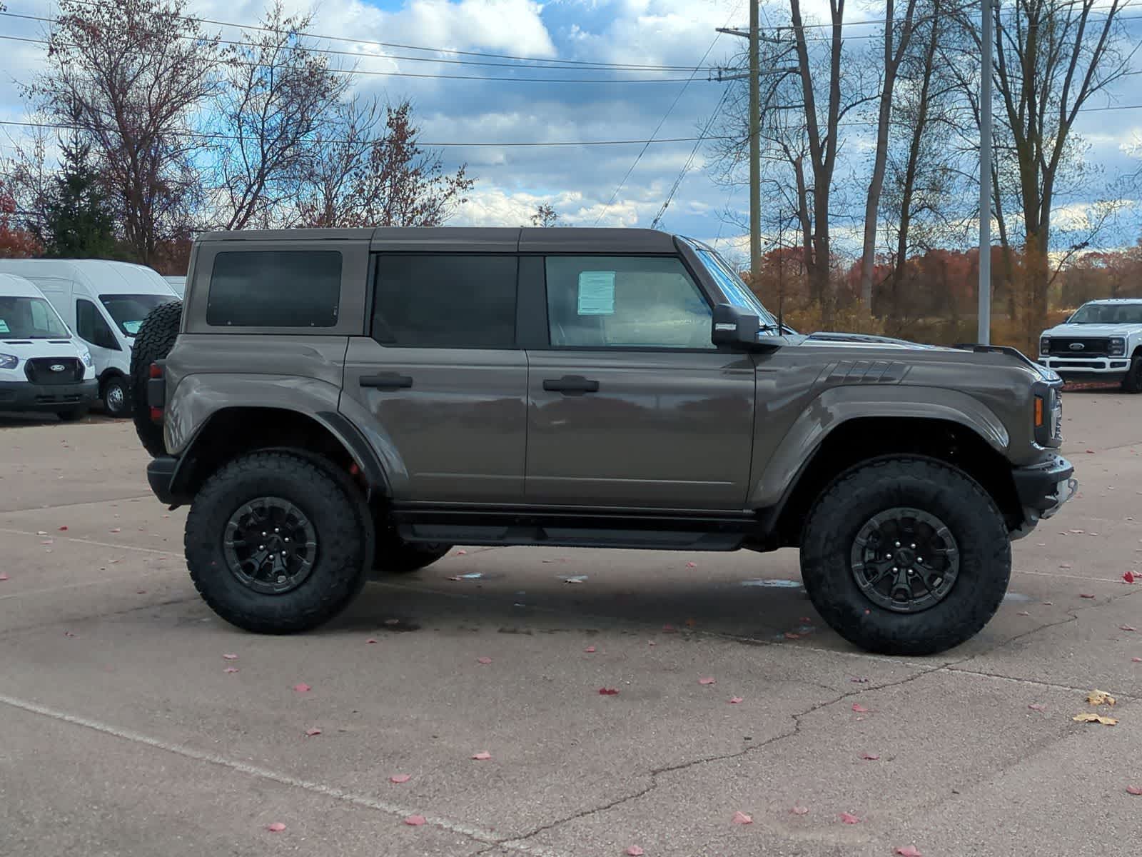 Thumbnail: 2025 Ford Bronco - 9