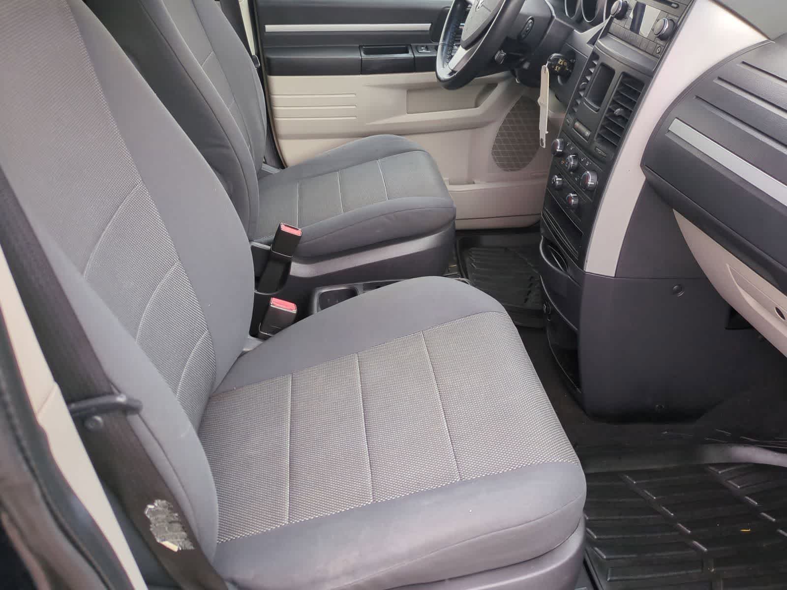 Thumbnail: 2008 Dodge Grand Caravan - 21