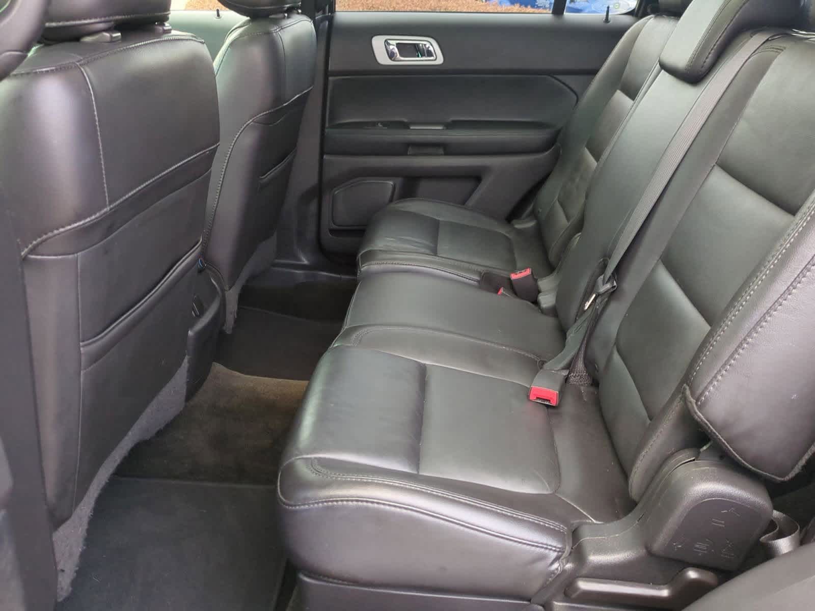 Thumbnail: 2015 Ford Explorer - 20