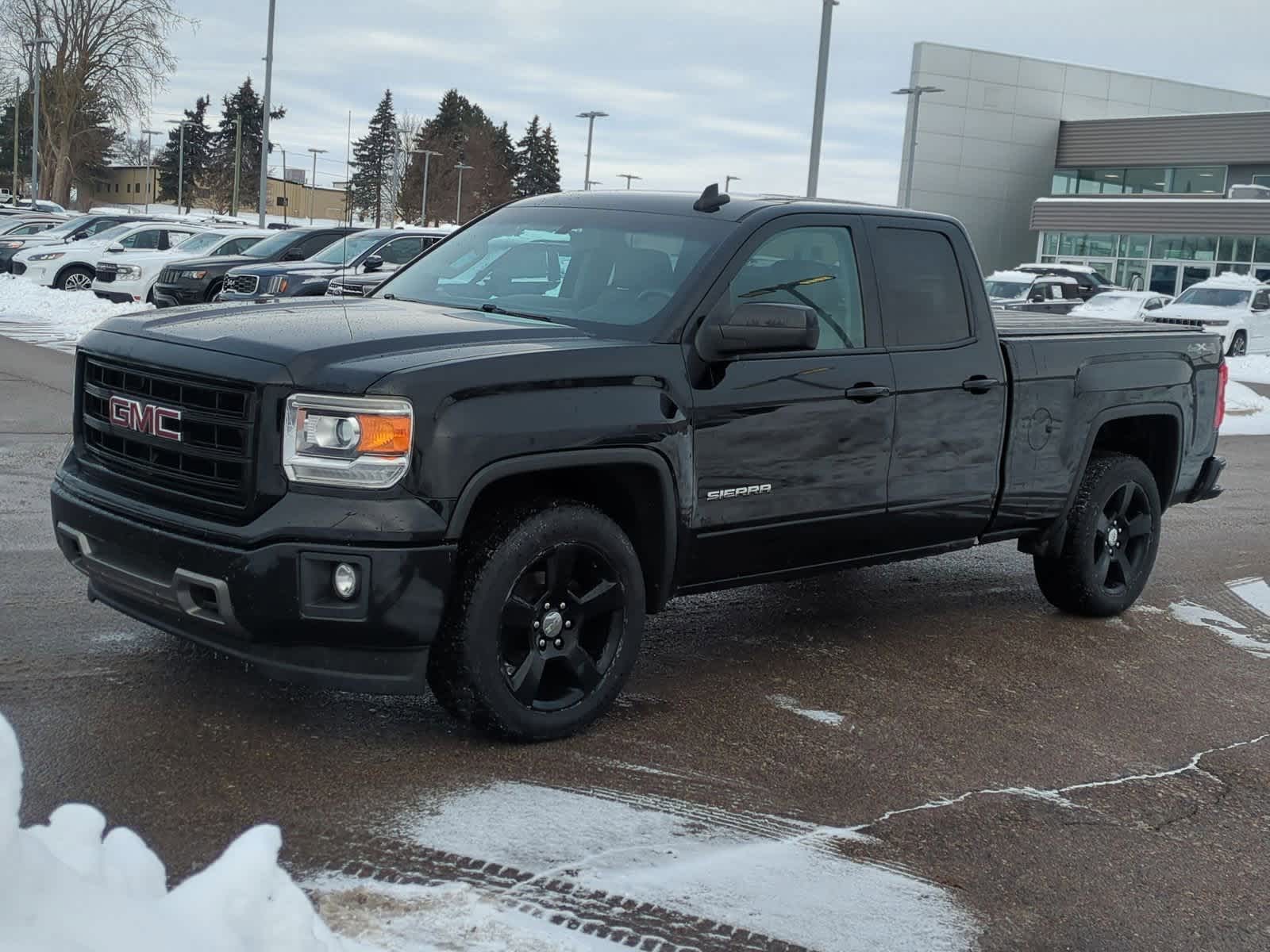 Thumbnail: 2015 GMC Sierra 1500 - 4