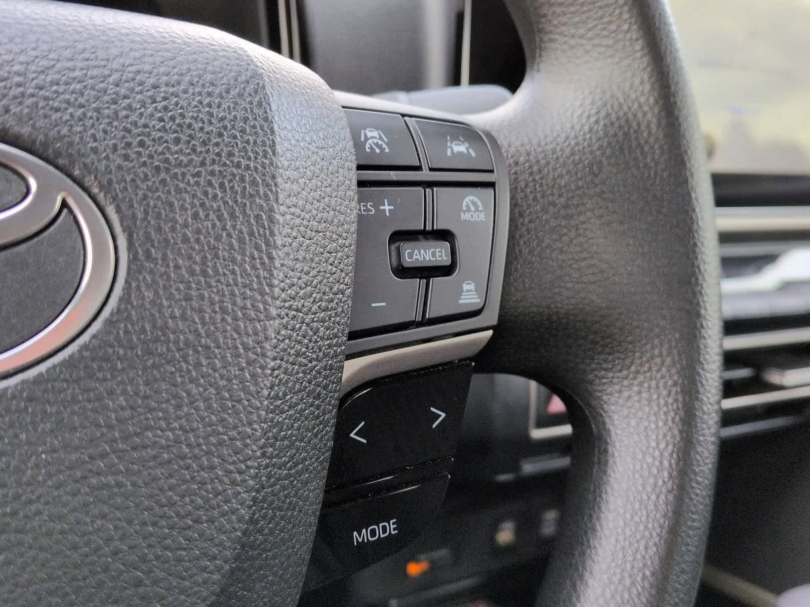 Thumbnail: 2025 Toyota Camry - 25