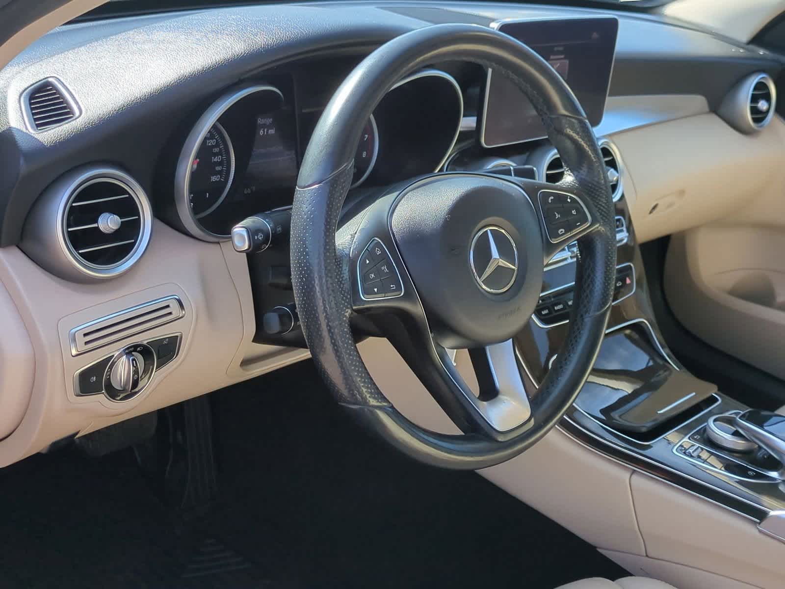 Thumbnail: 2015 Mercedes-Benz C-Class - 10