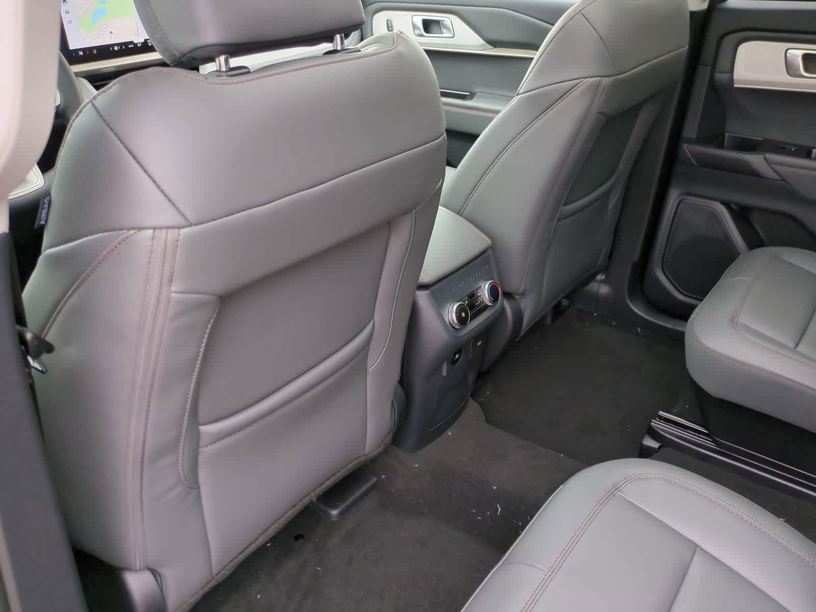 Thumbnail: 2026 Ford Explorer - 5