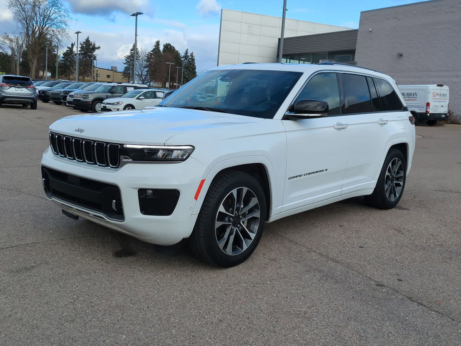 Thumbnail: 2022 Jeep Grand Cherokee - 4