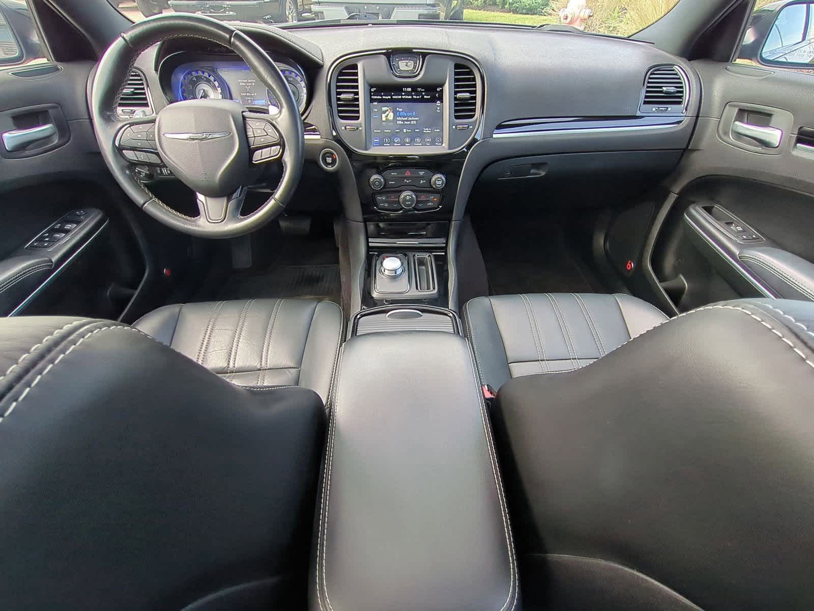 Thumbnail: 2018 Chrysler 300 - 15