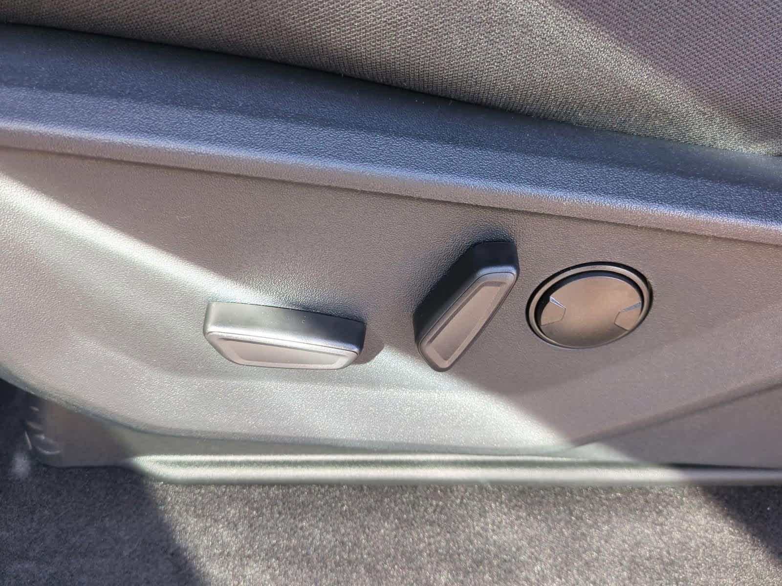 Thumbnail: 2025 Ford F-150 - 17