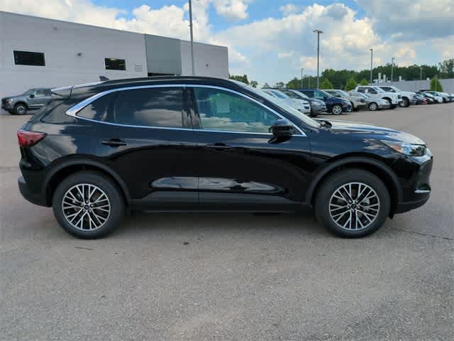 Thumbnail: 2024 Ford Escape - 6