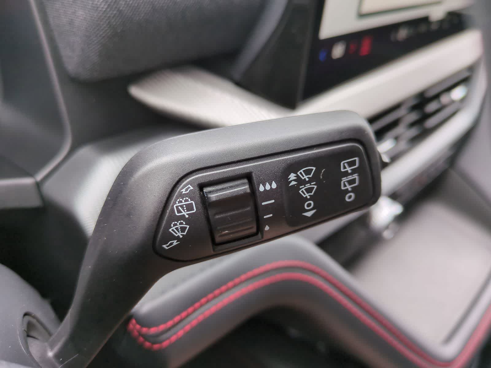 Thumbnail: 2026 Ford Explorer - 25