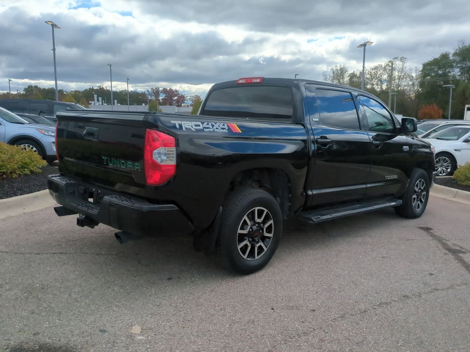 Thumbnail: 2016 Toyota Tundra - 8