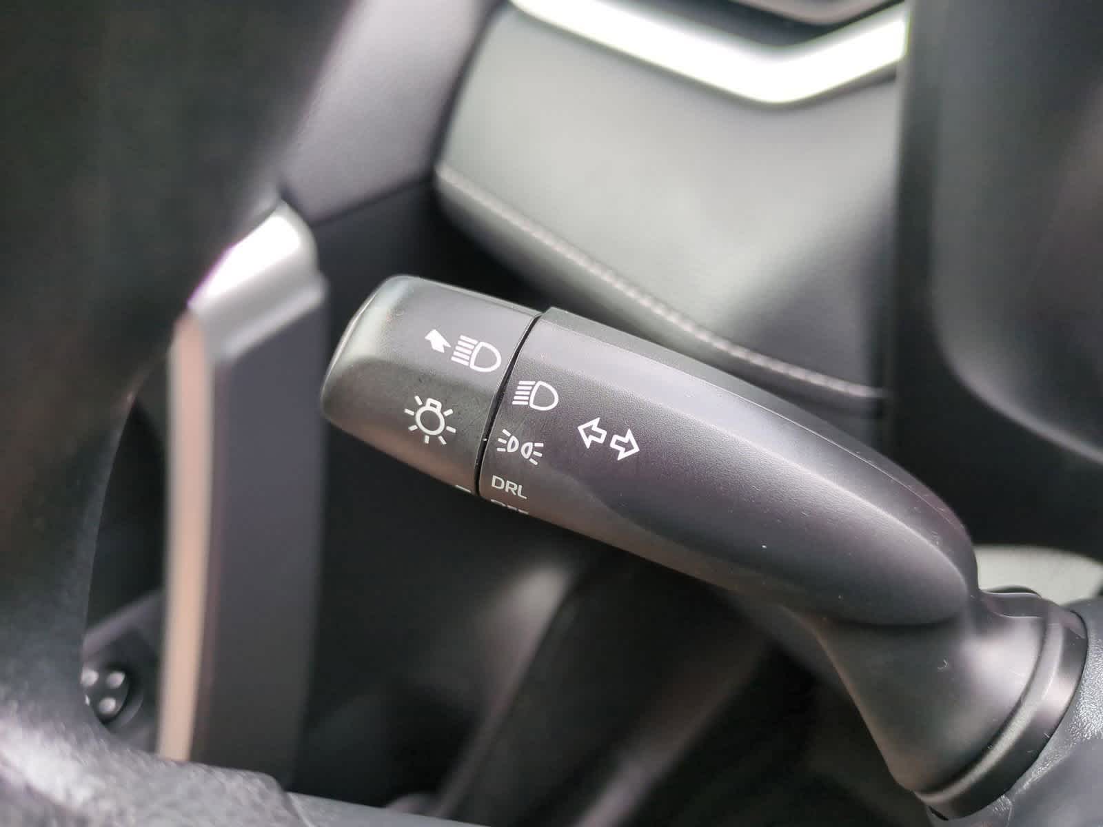 Thumbnail: 2023 Toyota RAV4 - 26