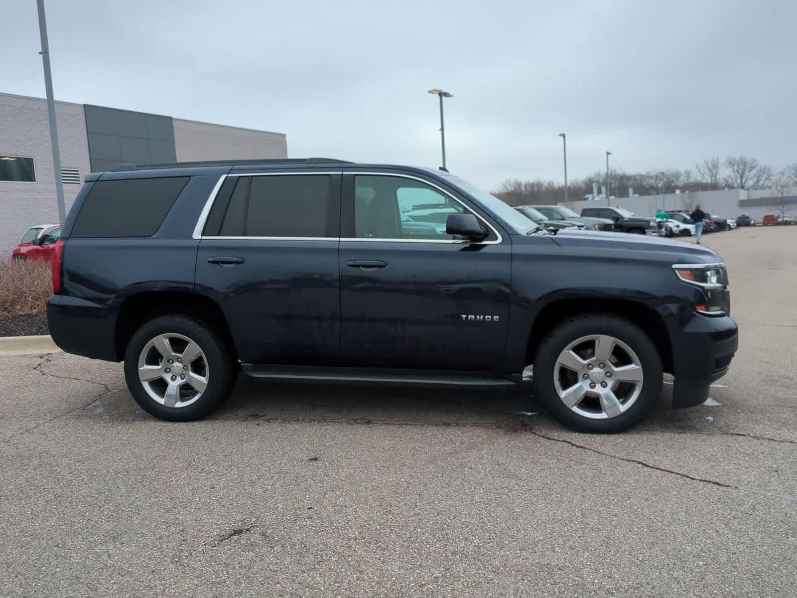 Thumbnail: 2018 Chevrolet Tahoe - 9