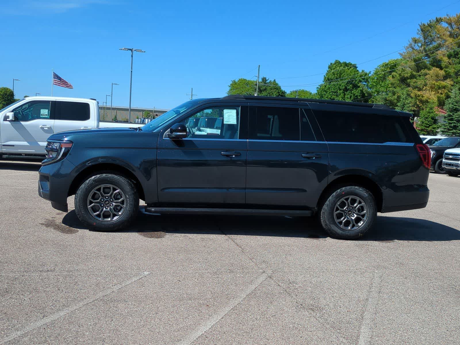 Thumbnail: 2026 Ford Expedition MAX - 5