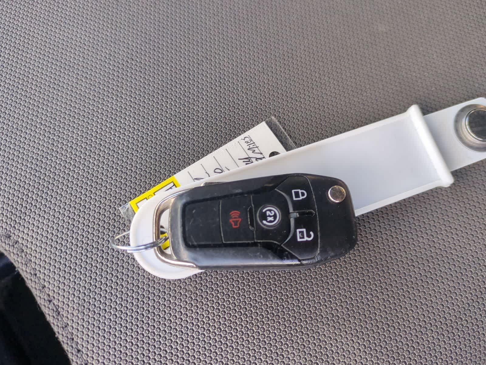 Thumbnail: 2016 Ford F-150 - 33