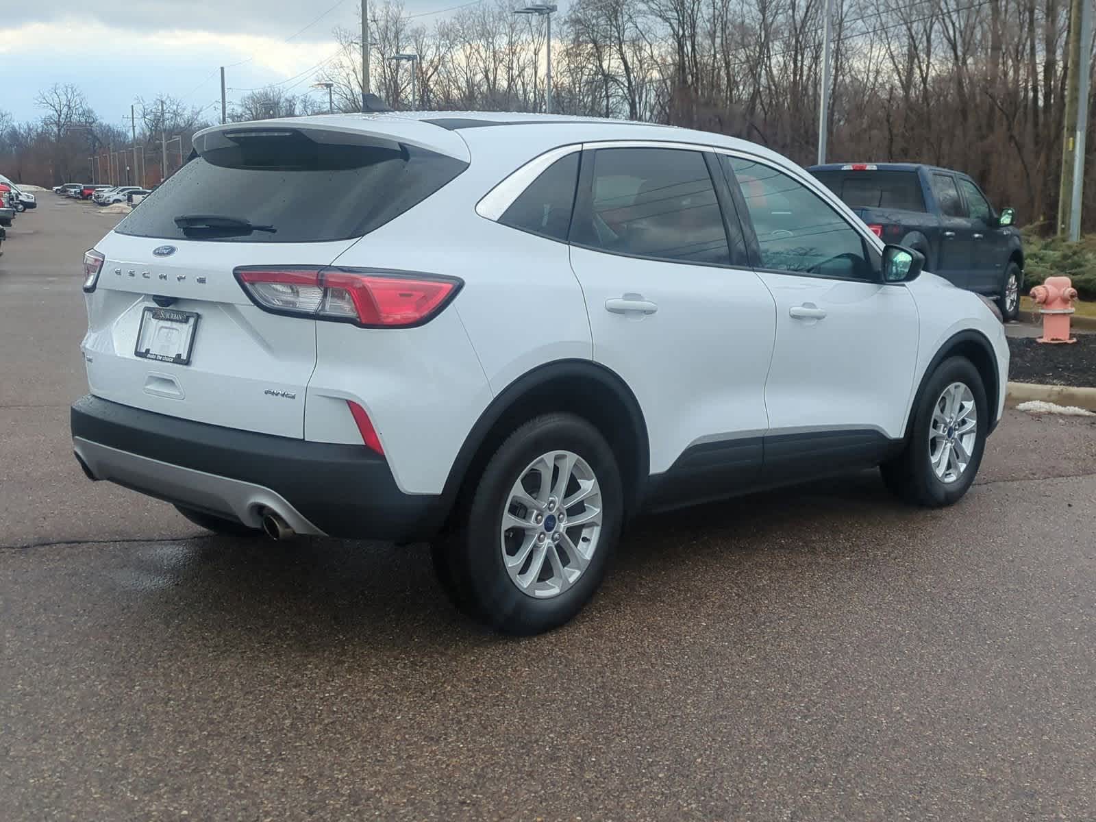 Thumbnail: 2022 Ford Escape - 8