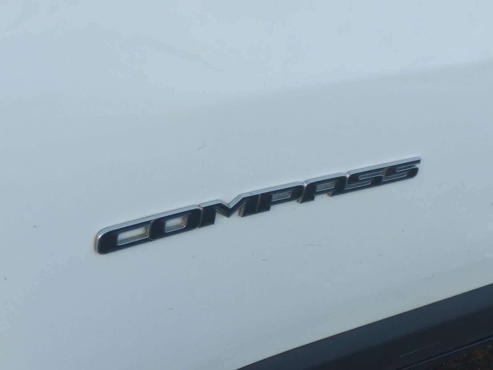 Thumbnail: 2021 Jeep Compass - 13