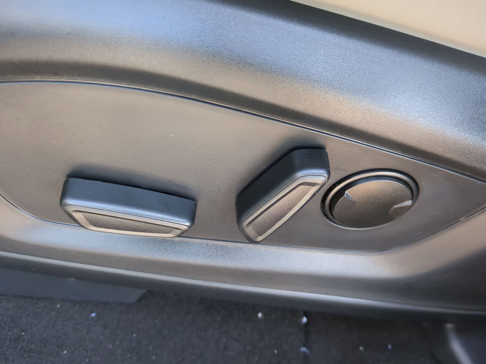 Thumbnail: 2026 Ford Explorer - 17