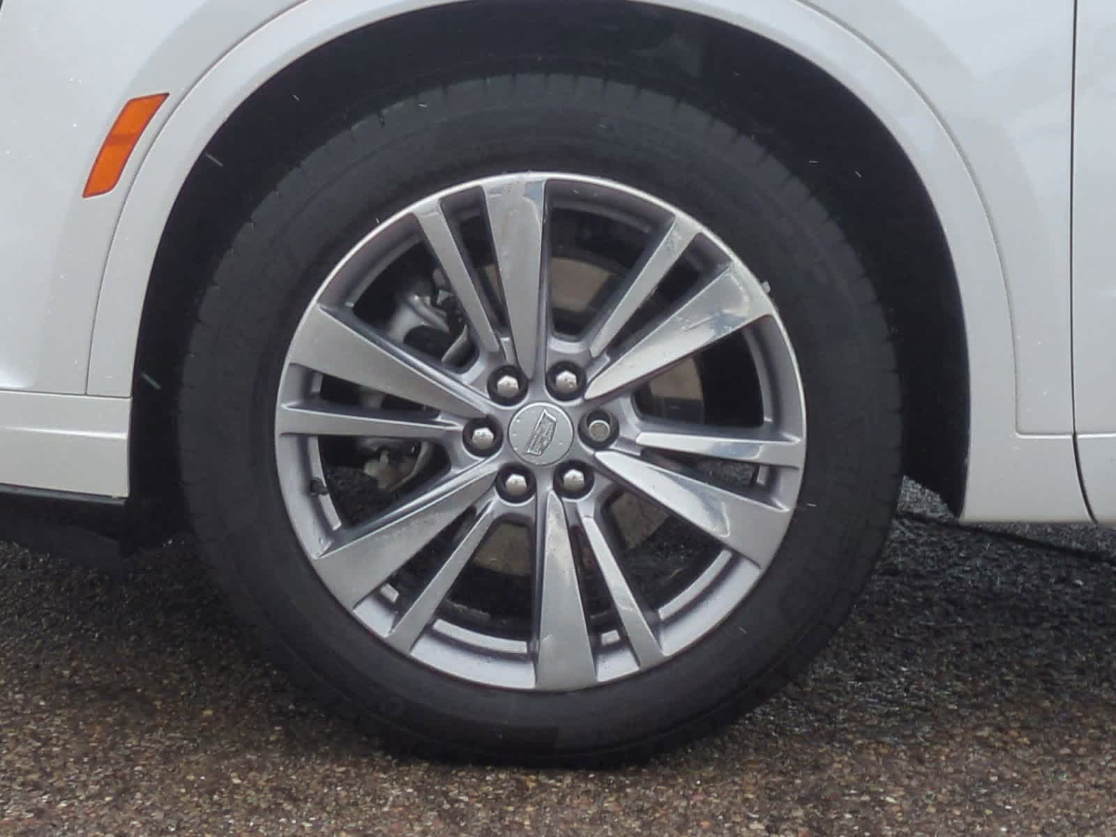 Thumbnail: 2024 Cadillac XT6 - 14