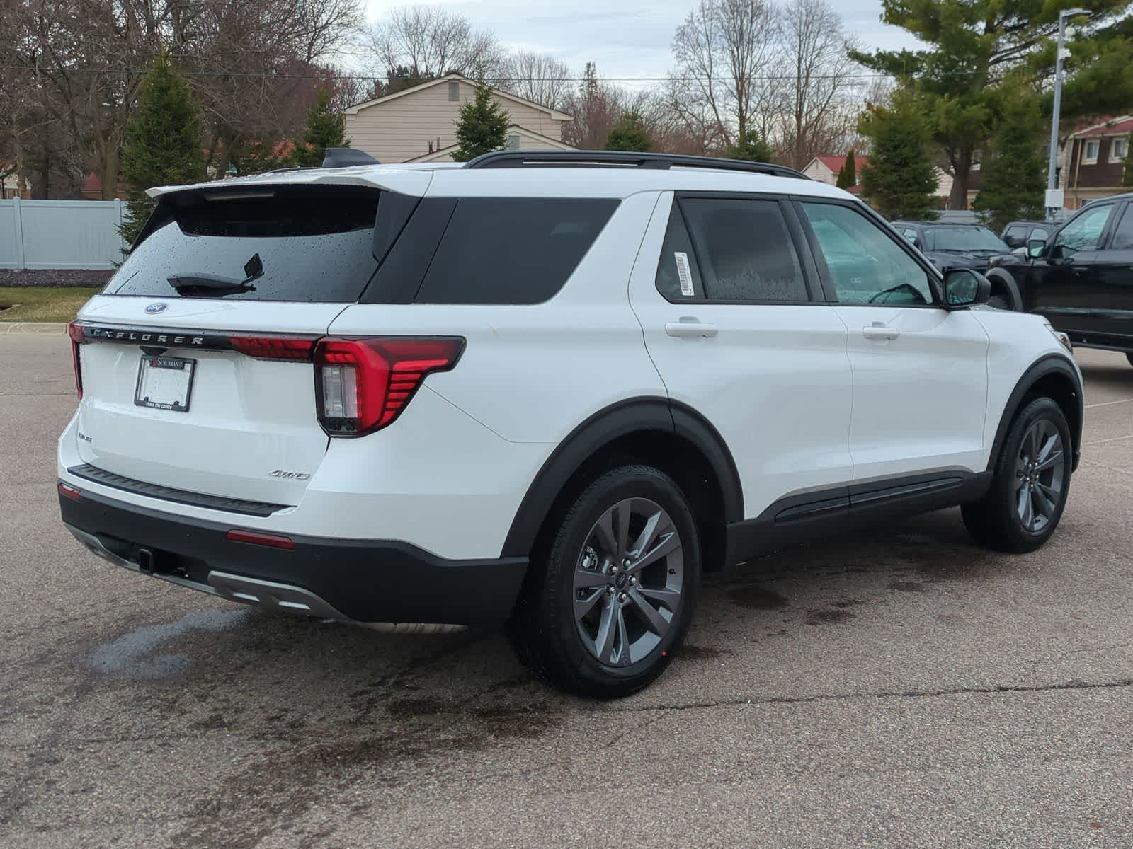Thumbnail: 2026 Ford Explorer - 8