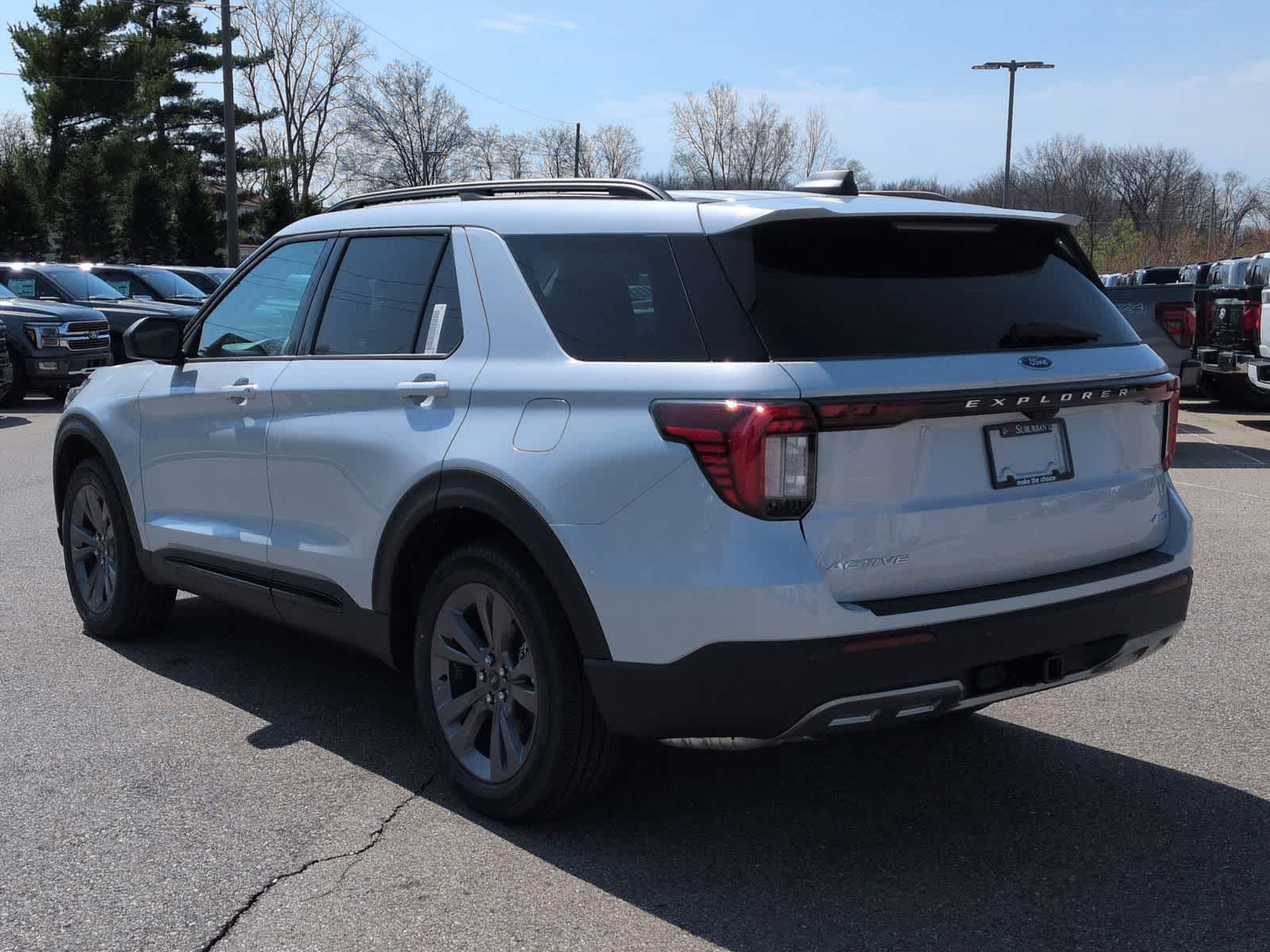 Thumbnail: 2026 Ford Explorer - 6