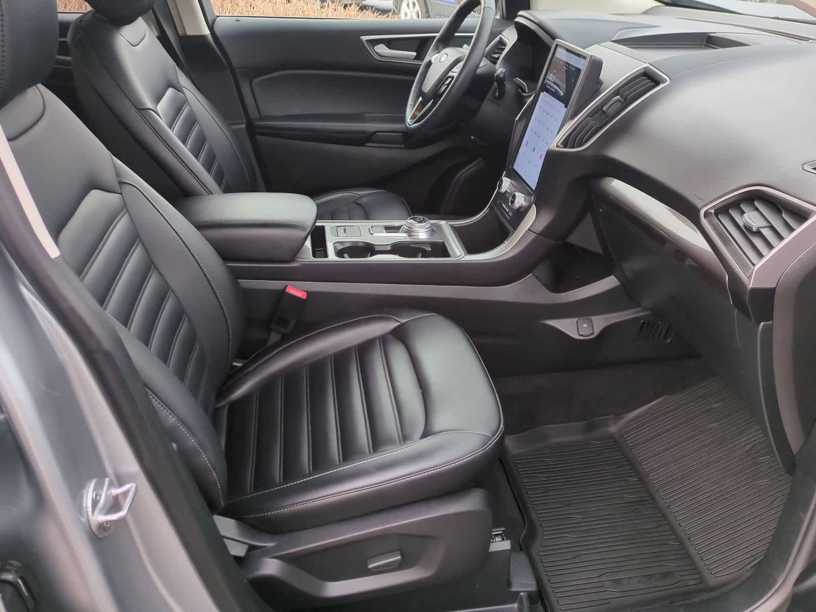 Thumbnail: 2024 Ford Edge - 21