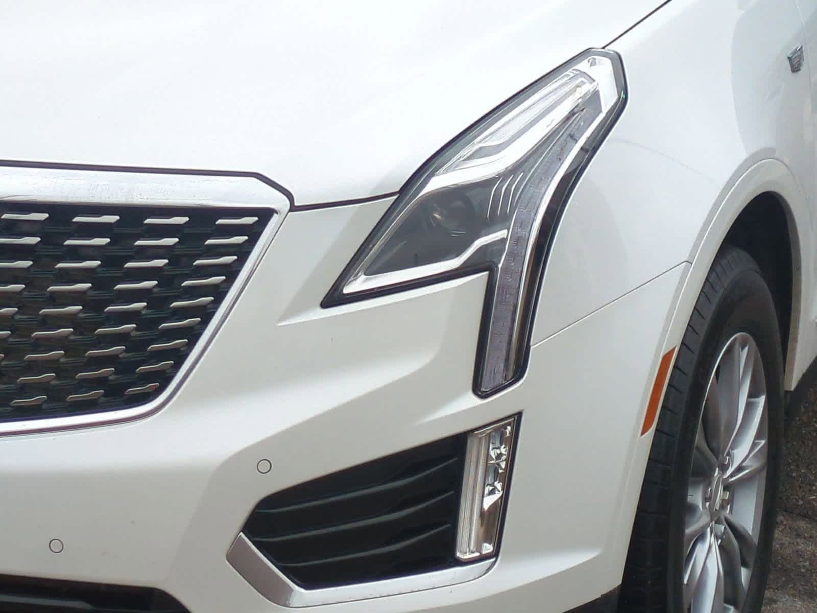 Thumbnail: 2023 Cadillac XT5 - 11