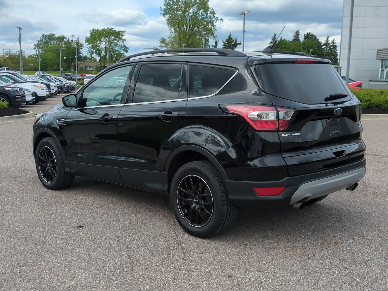 Thumbnail: 2018 Ford Escape - 6