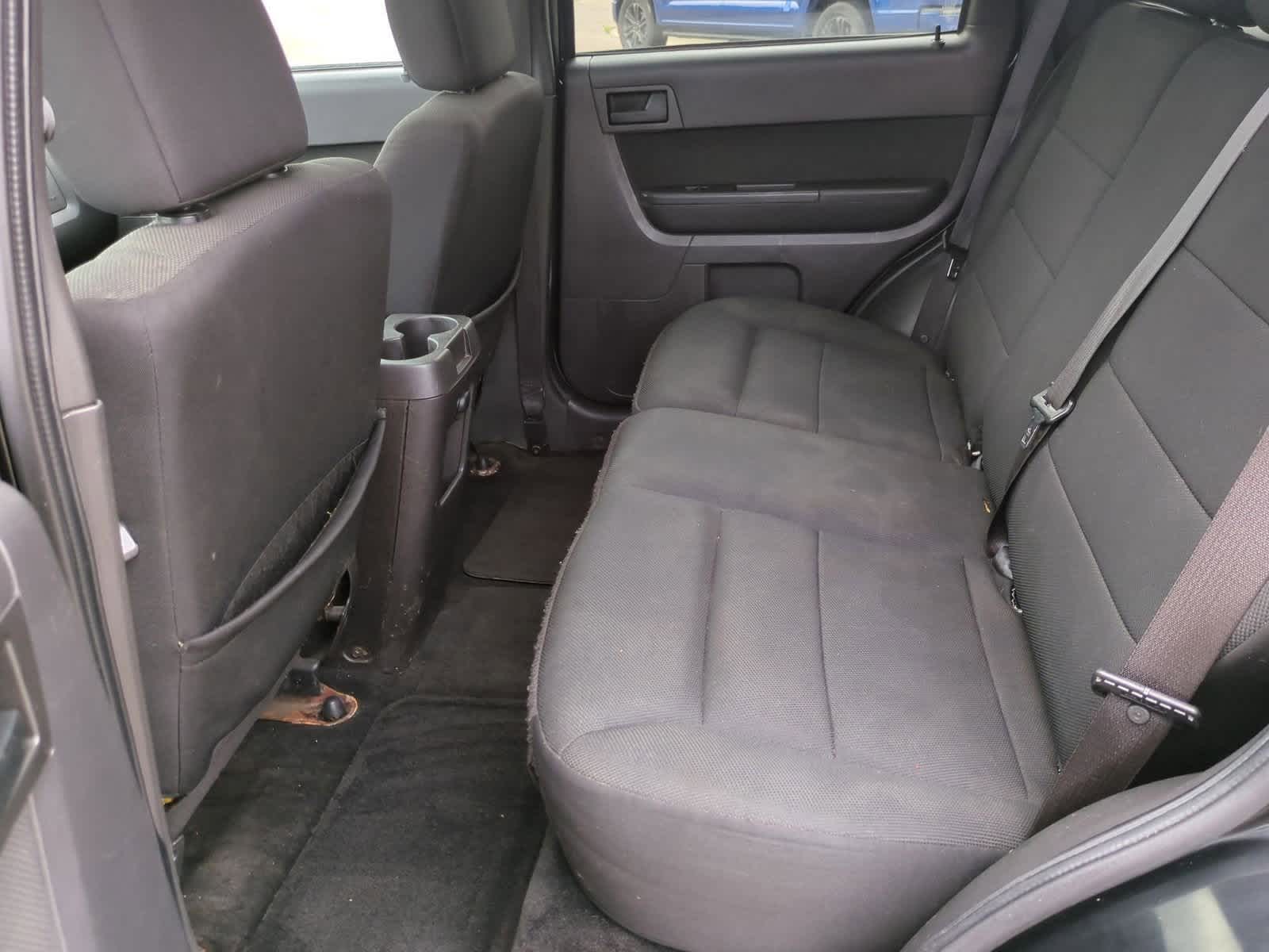 Thumbnail: 2010 Ford Escape - 20