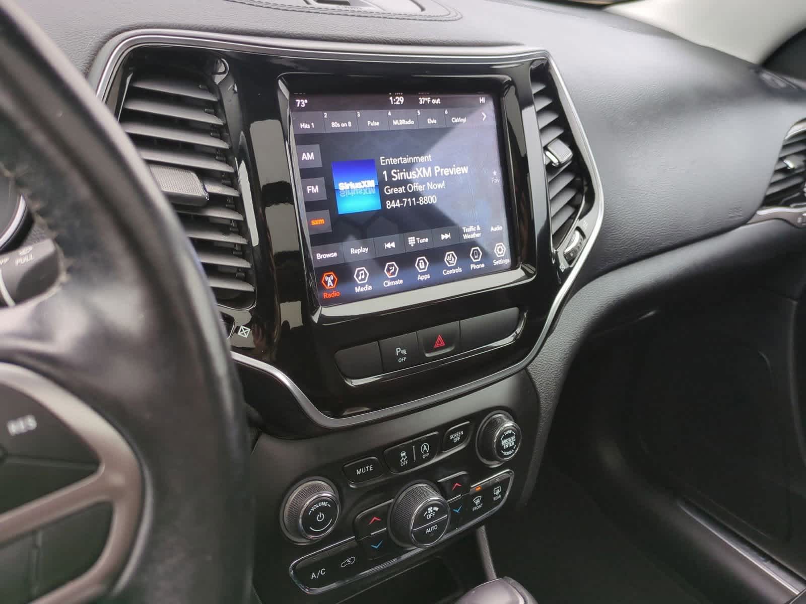 Thumbnail: 2020 Jeep Cherokee - 29