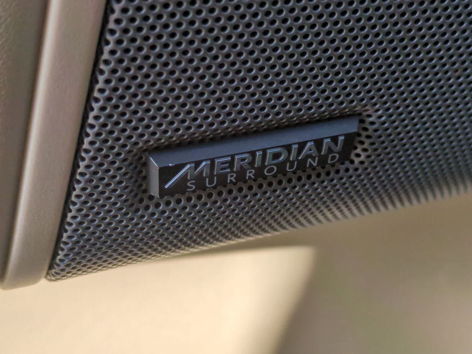 Thumbnail: 2016 Land Rover LR4 - 33