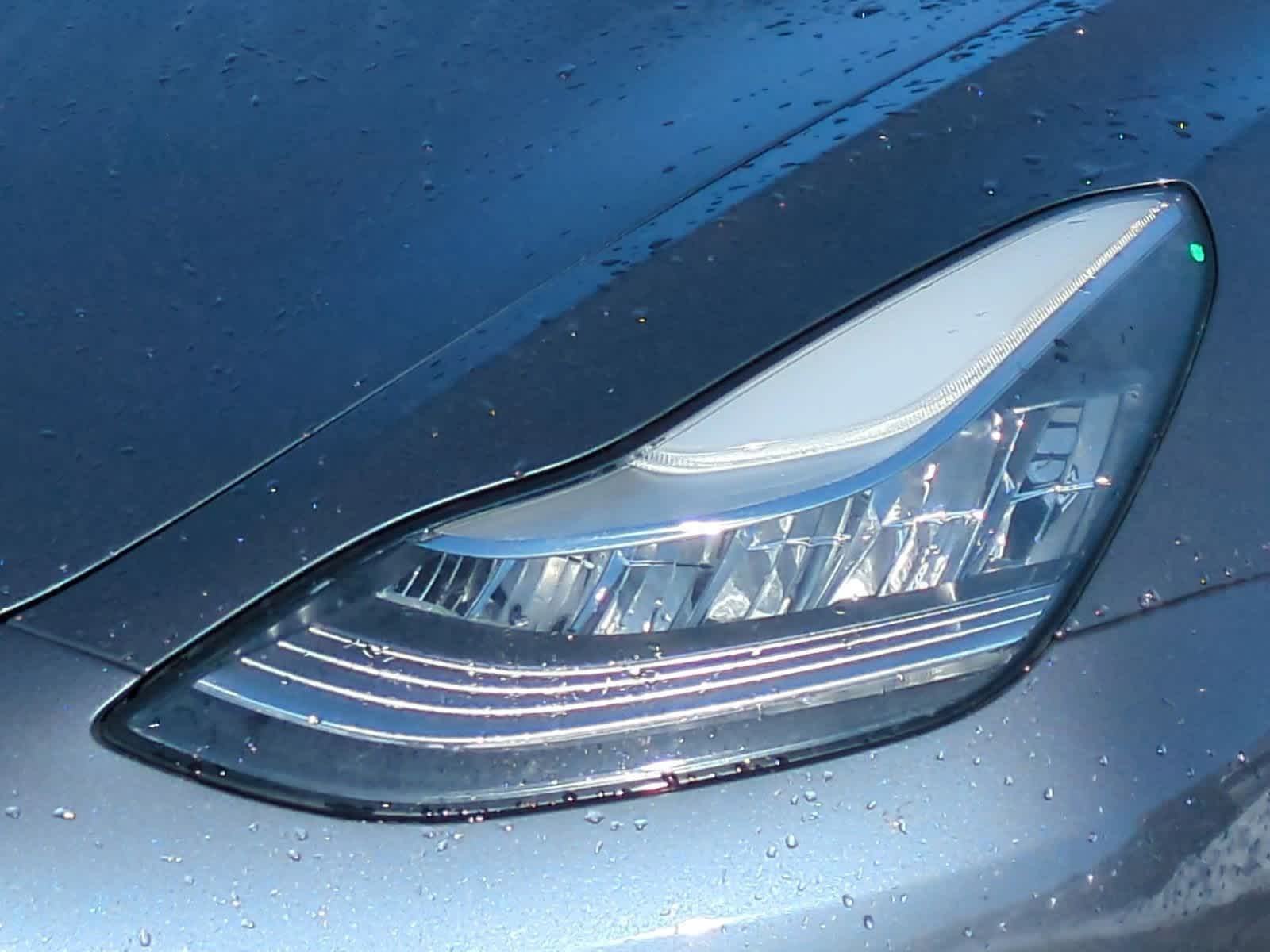 Thumbnail: 2018 Tesla Model 3 - 11