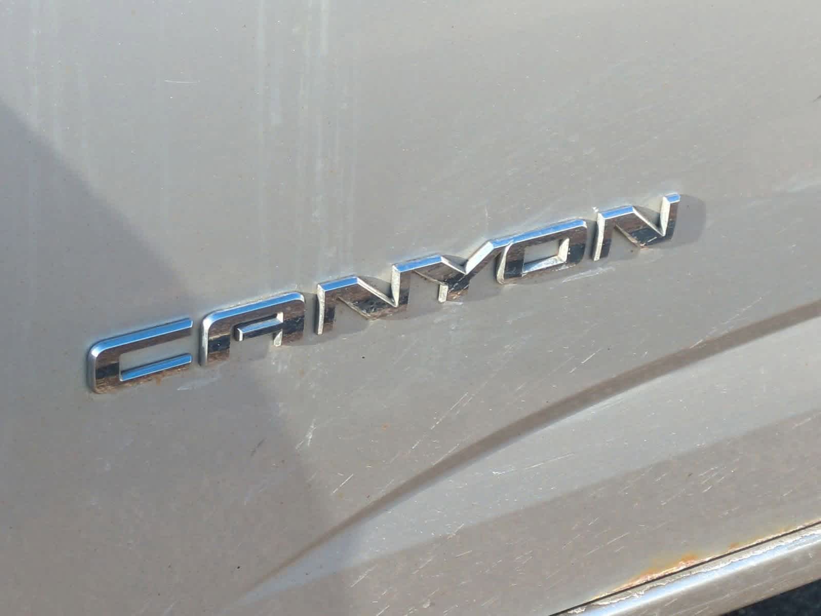 Thumbnail: 2015 GMC Canyon - 13