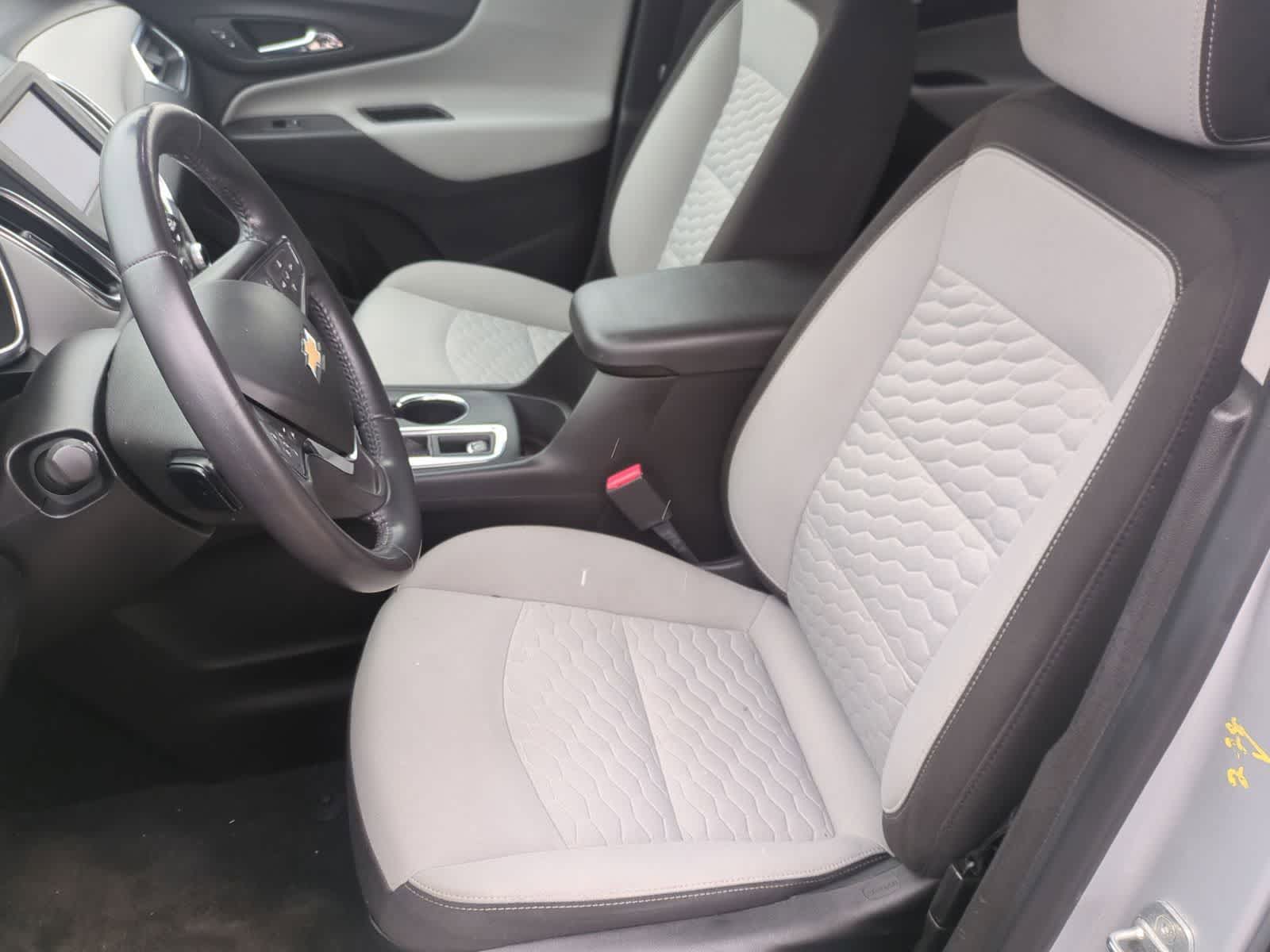 Thumbnail: 2020 Chevrolet Equinox - 16