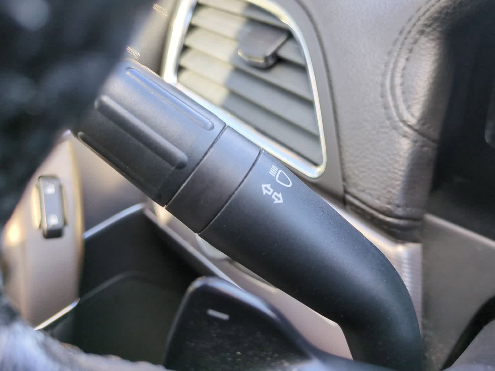 Thumbnail: 2013 Lincoln MKX - 26