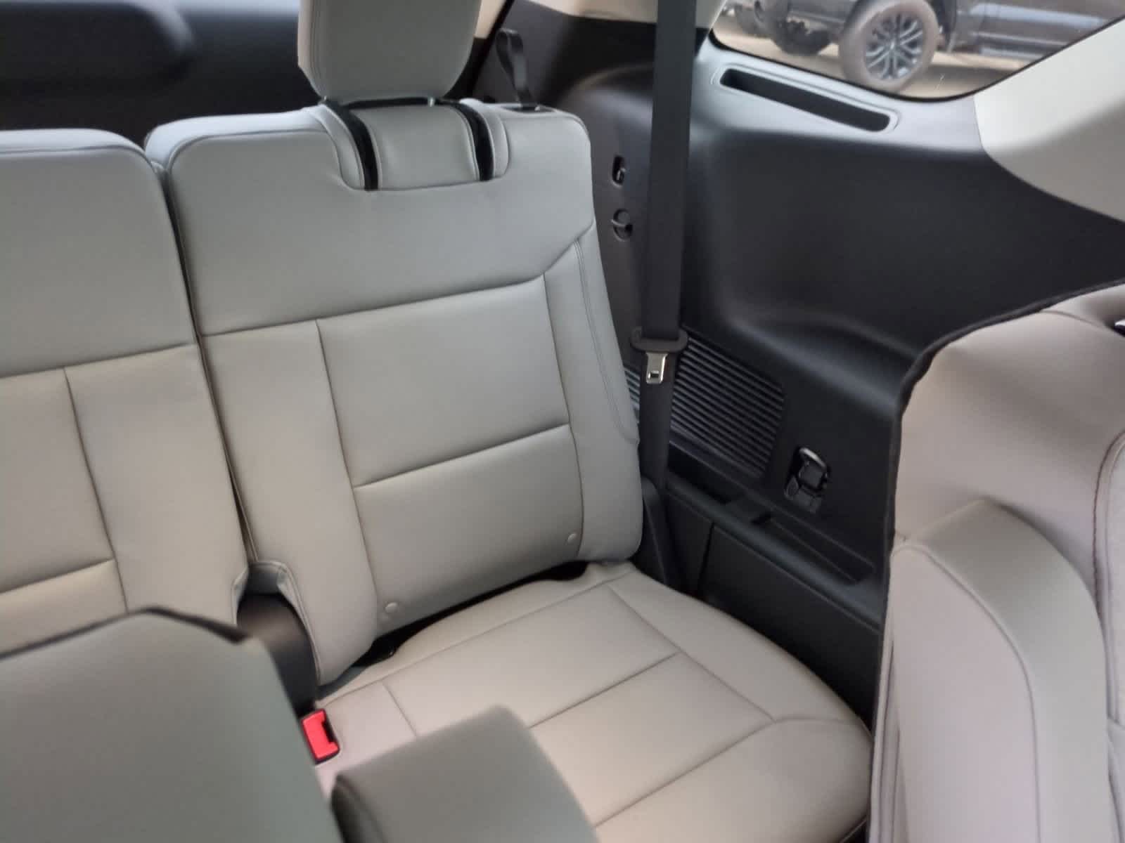 Thumbnail: 2026 Ford Explorer - 21