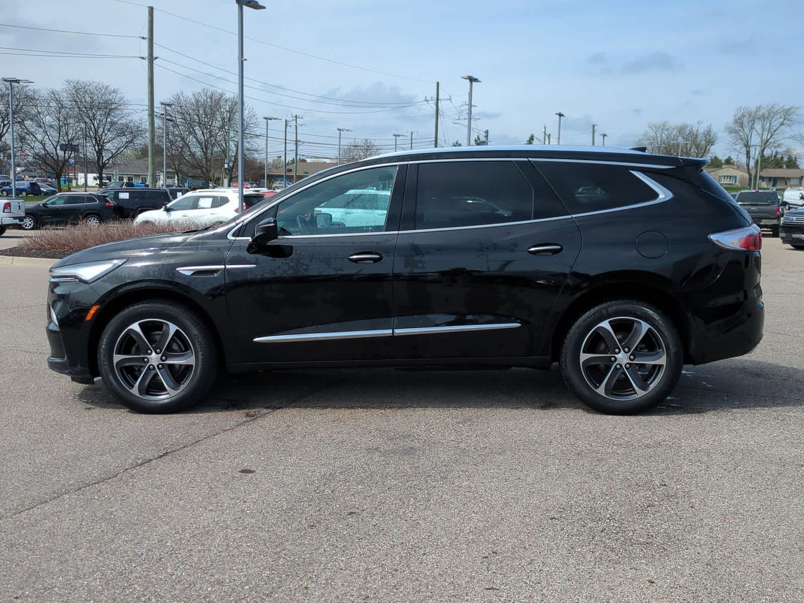 Thumbnail: 2022 Buick Enclave - 5