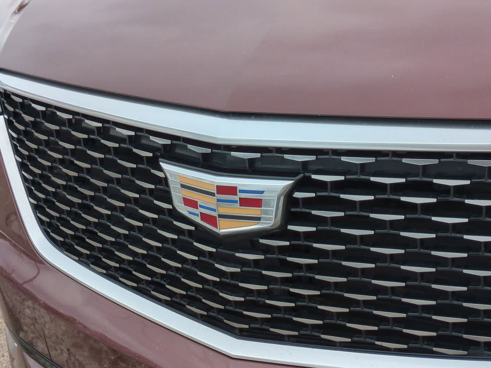Thumbnail: 2022 Cadillac XT6 - 12